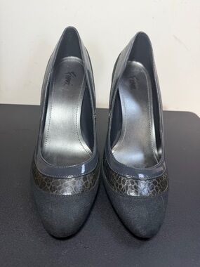 FIONI Clothing Gray Pointed Toe Mixed-Texture Pumps